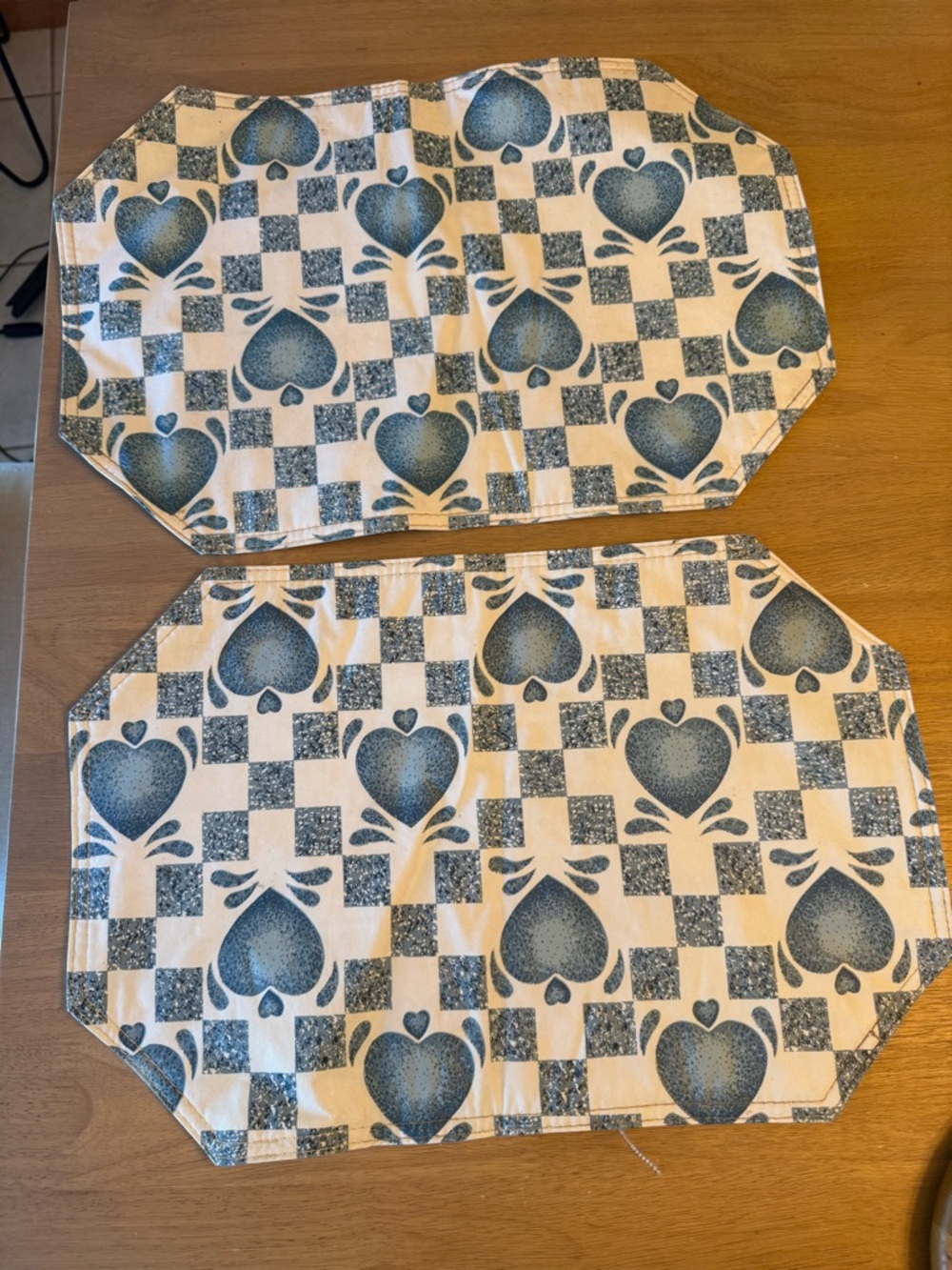 2  Corelle Coordinates Blue Heart Placemats Vinyl RARE